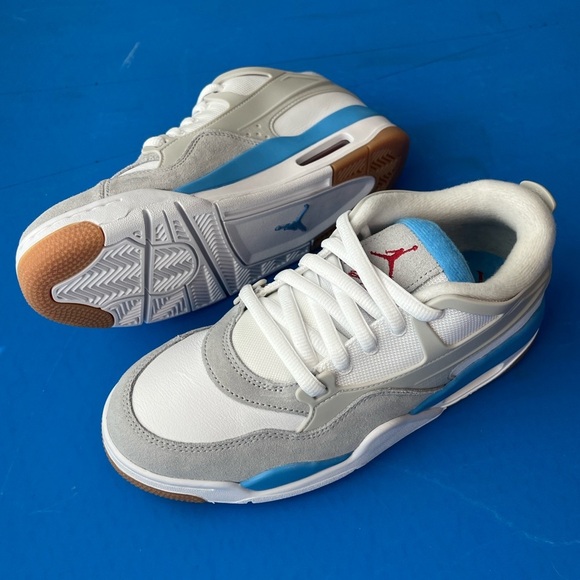 Jordan 4
RM GS
University blue’
Brand new - Picture 3 of 10